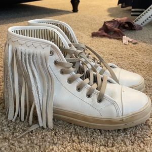 FRINGE SNEAKERS 🤍